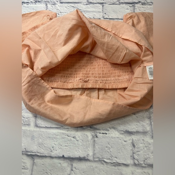 Express Light Coral Off-Shoulder Blouse. Linen Blend. - Picture 6 of 10